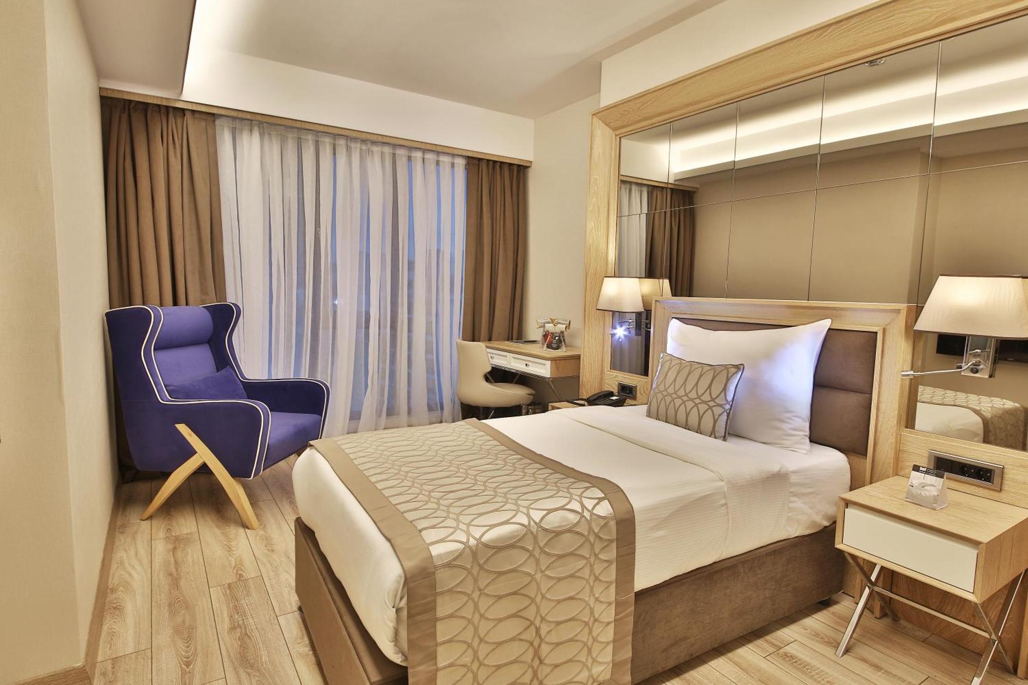 Bof Hotels Ceo Suites Atasehir Istambul Exterior foto
