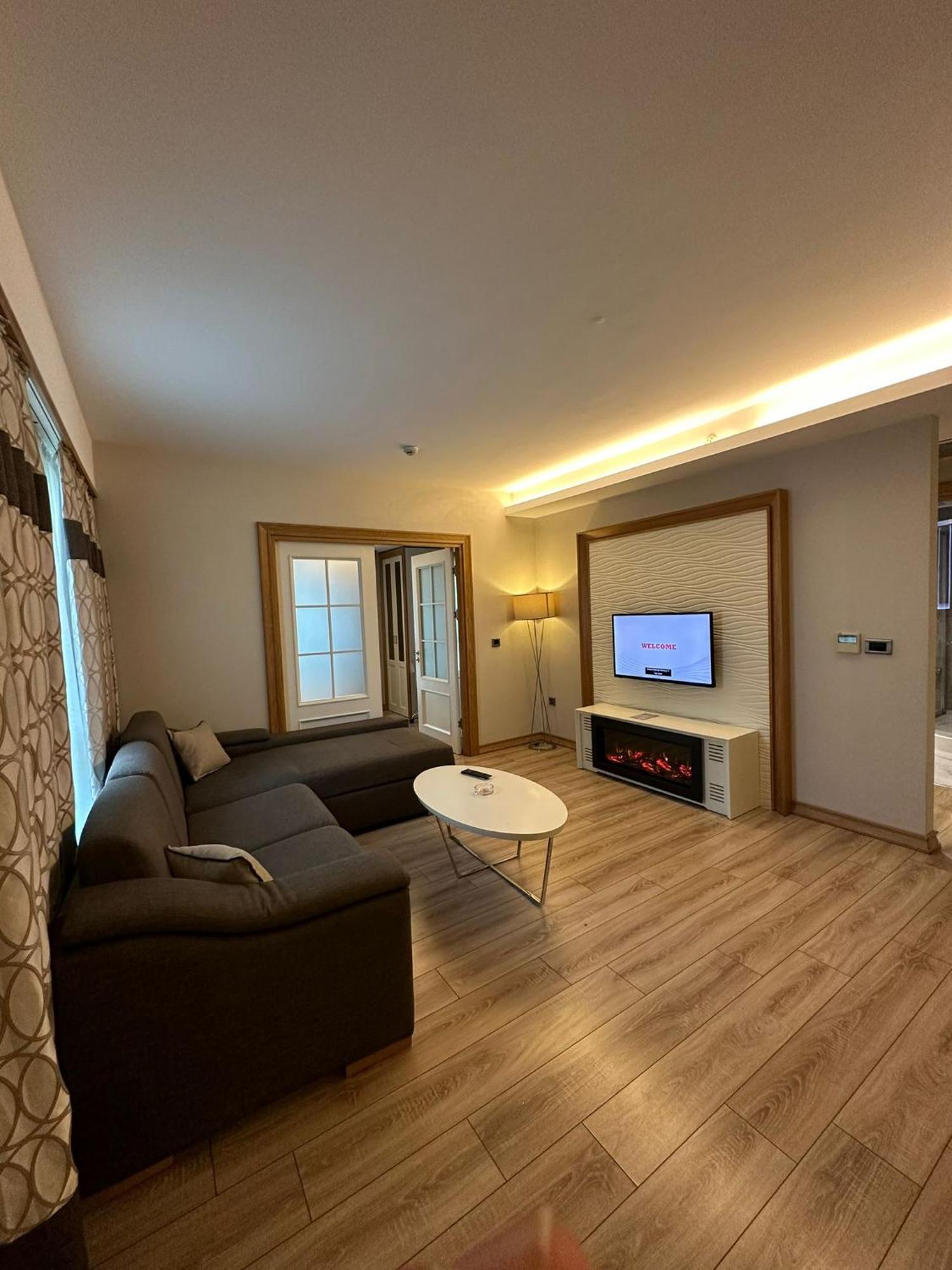 Bof Hotels Ceo Suites Atasehir Istambul Exterior foto