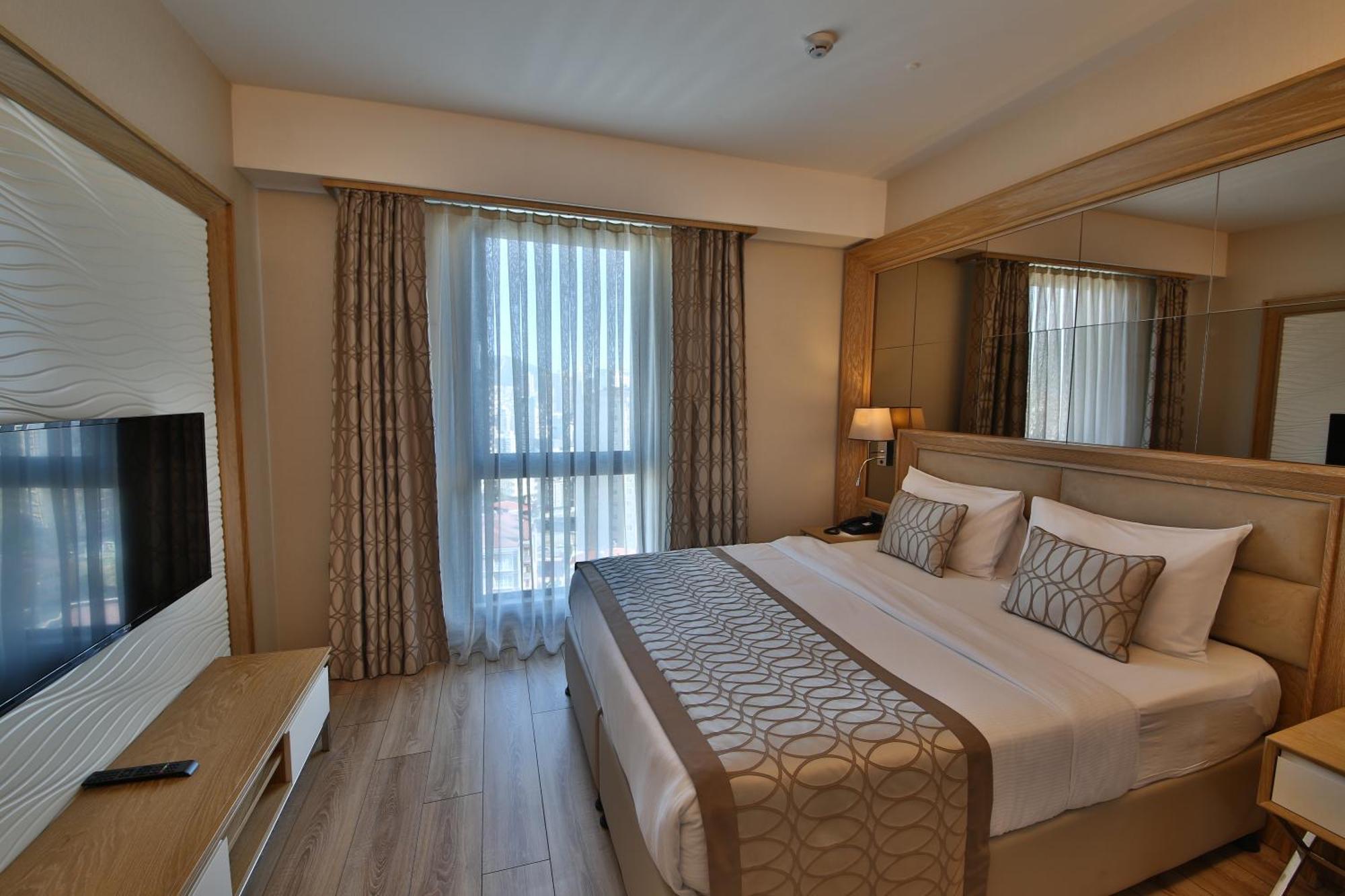 Bof Hotels Ceo Suites Atasehir Istambul Exterior foto