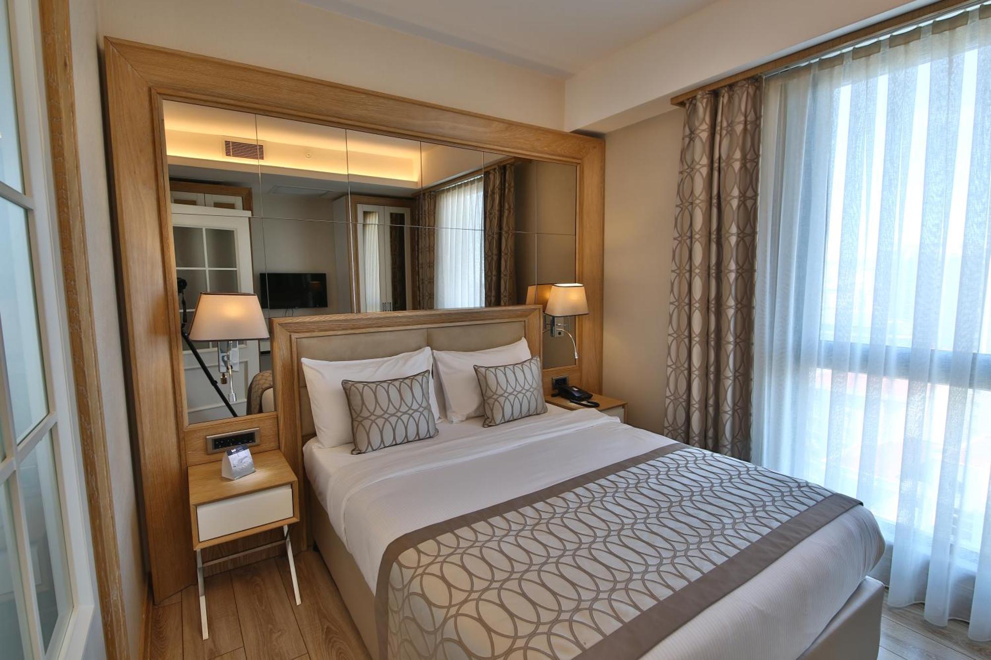 Bof Hotels Ceo Suites Atasehir Istambul Exterior foto